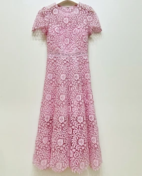Το 2023 SS Νέο Ροζ Χρώμα Δαντελλών Συγκολλημένα Γυναίκες Midi Φόρεμα με Κοντό Μανίκι γύρω από το Λαιμό Floral Κεντημένος Κυρία Κόμμα Φόρεμα Με Επένδυση
