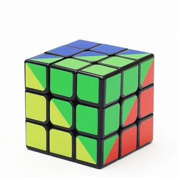 Ζωηρόχρωμη Αυτοκόλλητη ετικέττα 3 x 3 x 3 Cube 3x3 Cubing Ταχύτητα Επαγγελματίας 3 Player Τρίγωνο Σχήμα Συστροφή Εκπαιδευτικό Παιδί Παιχνίδια Magic Κύβους